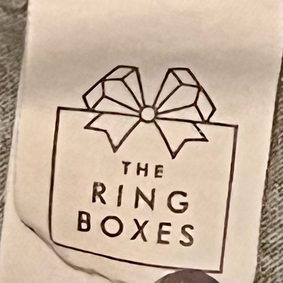 Girlfriend to Fiancée Graphic Tee | The Ring Boxes | Size Small - Picture 2 of 3